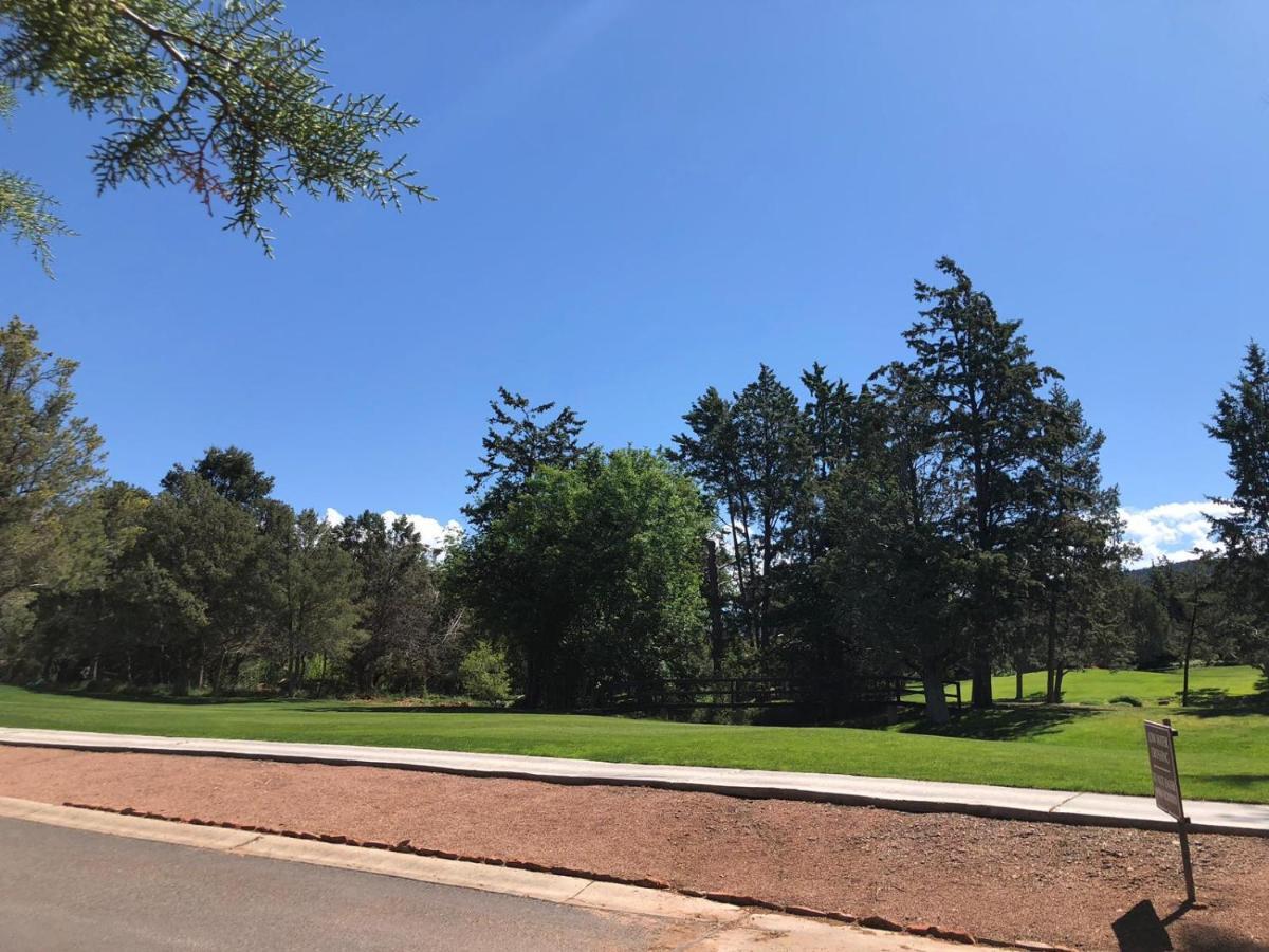 Sedona Red Rock Garden Of Paradise Pets Friendly And Hot Tub Exterior photo